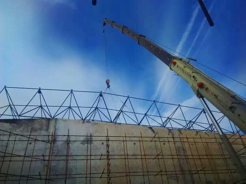 广丰县食堂网架结构工程